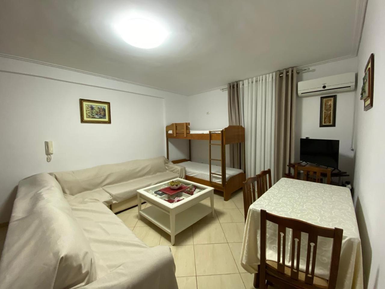 Olive Tree Apartment Саранде Екстериор снимка